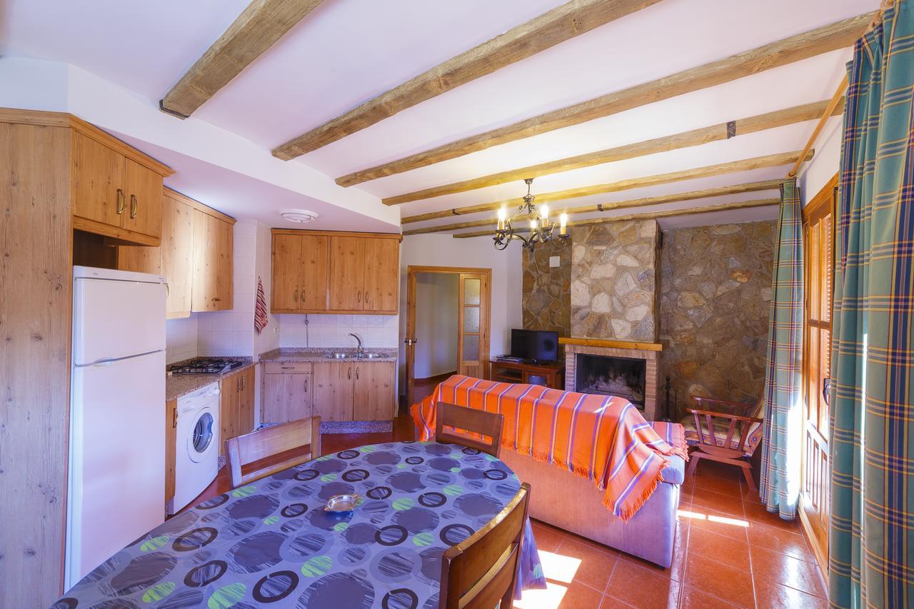 Apartamentos Ribera Del Jucar Alcala del Jucar Exterior photo